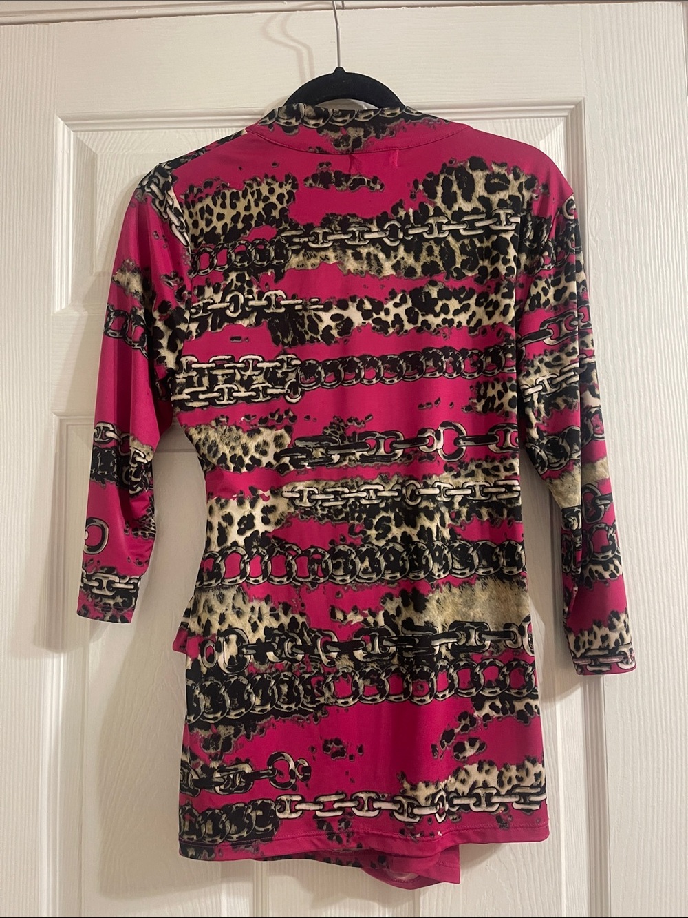 Carmen Marc Valvo Pink Chain & Leopard Wrap Blouse - Picture 5 of 5